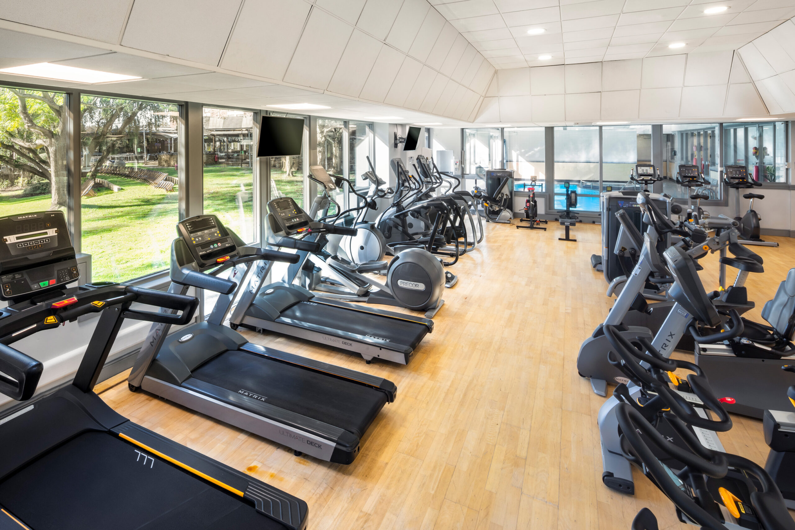 Image of treadmills and exercise bikes available at Crowne Plaza Stratford-upon-Avon